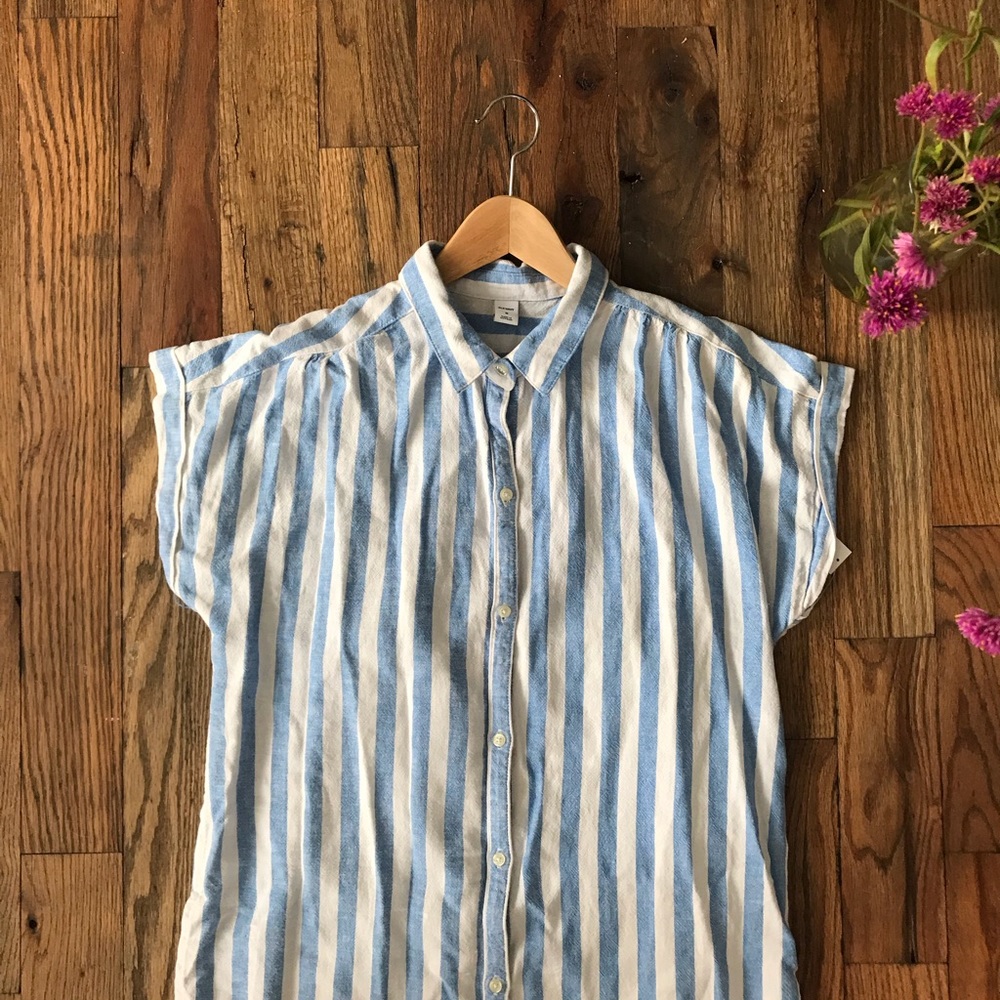 Button-up dress NWT
